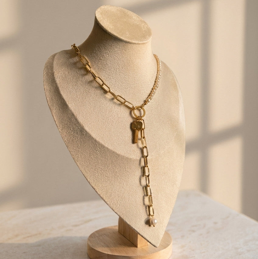 Cadena Amalia
